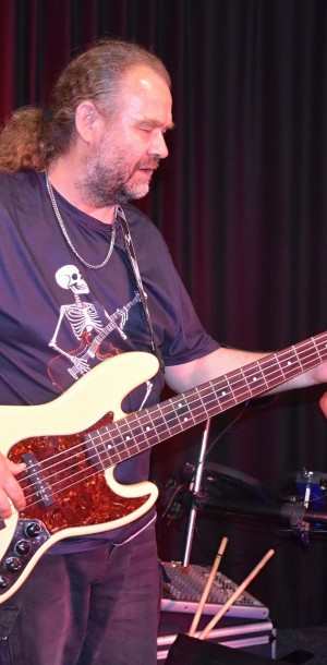 zvon  